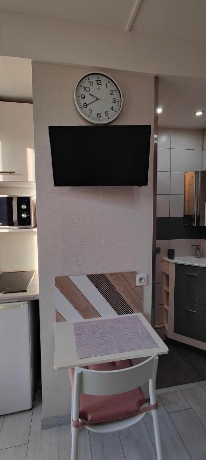 Appartement Studio-centre-thabor-balcon-1 Personne *