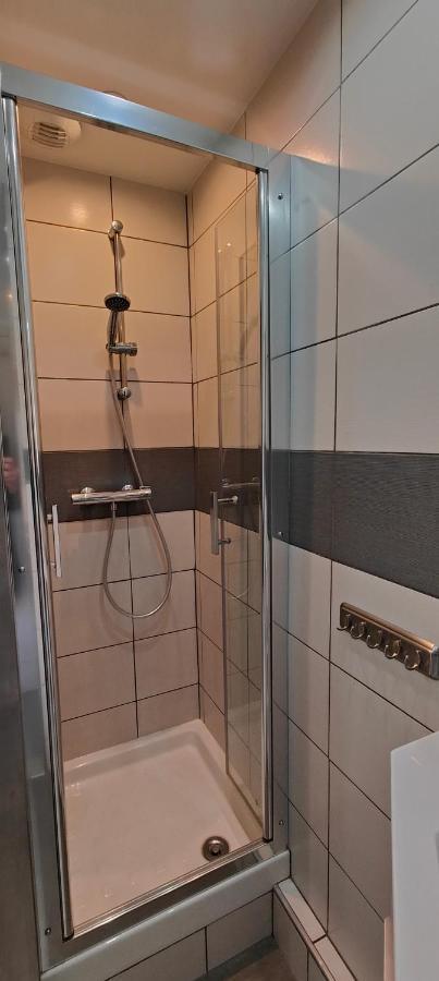 Studio-centre-thabor-balcon-1 Personne Appartement